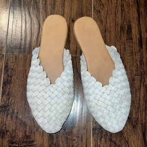 Urban Outfitters White Mule Size 7